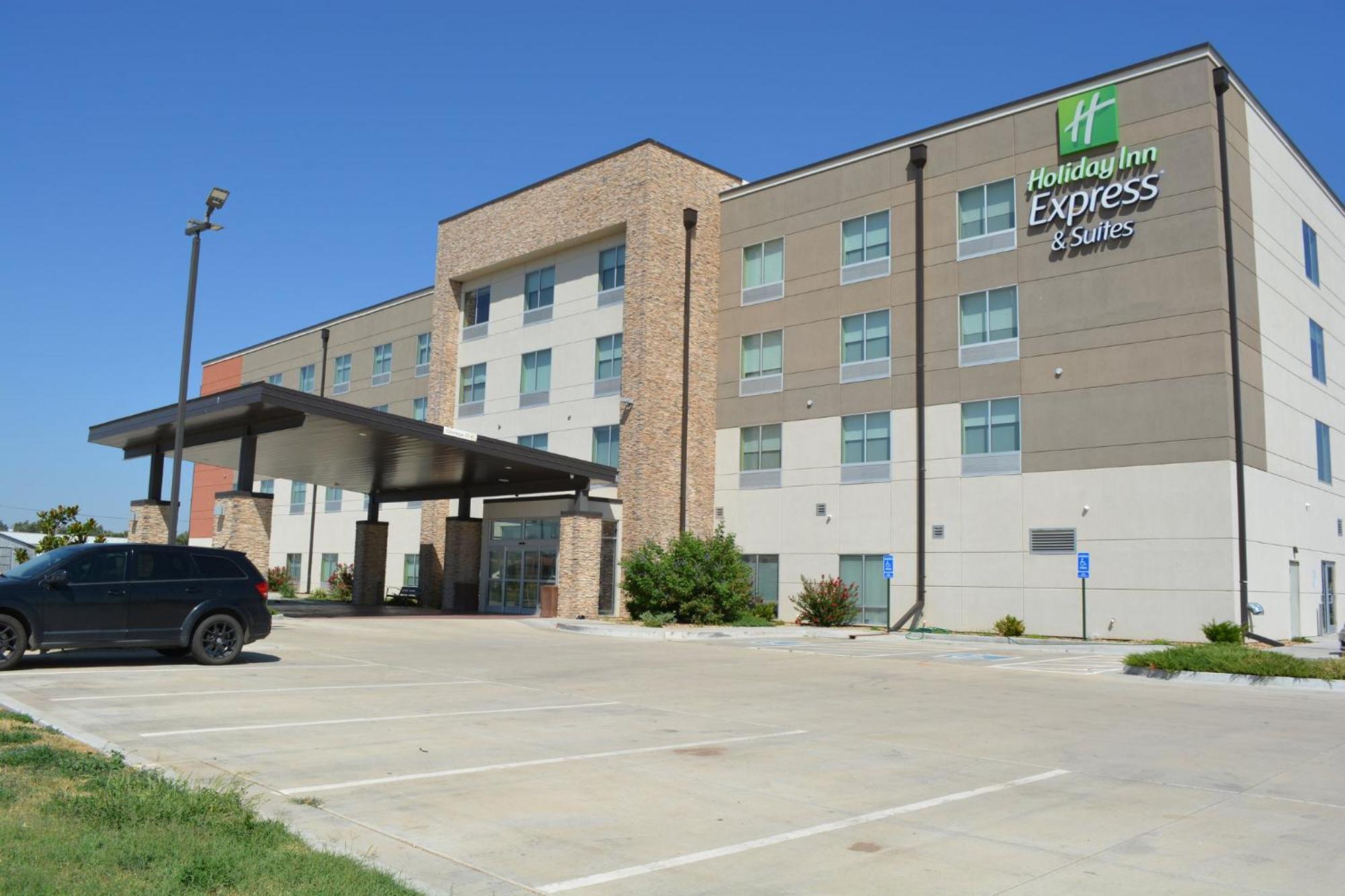 Holiday Inn Express & Suites リベラル エクステリア 写真